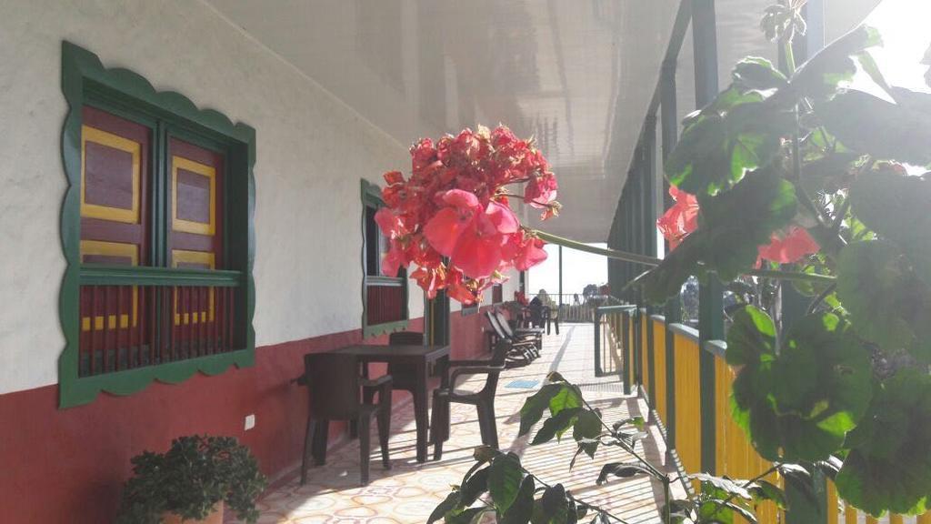 Hostal Casa De Los Taitas Саленто Экстерьер фото