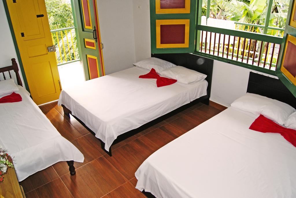 Hostal Casa De Los Taitas Саленто Экстерьер фото